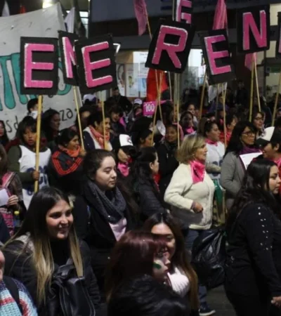 ni-una-menos-marcha-mendoza-argentina