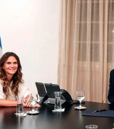 mauricio-macri-amalia-granta-resiencia-Olivos-reunión