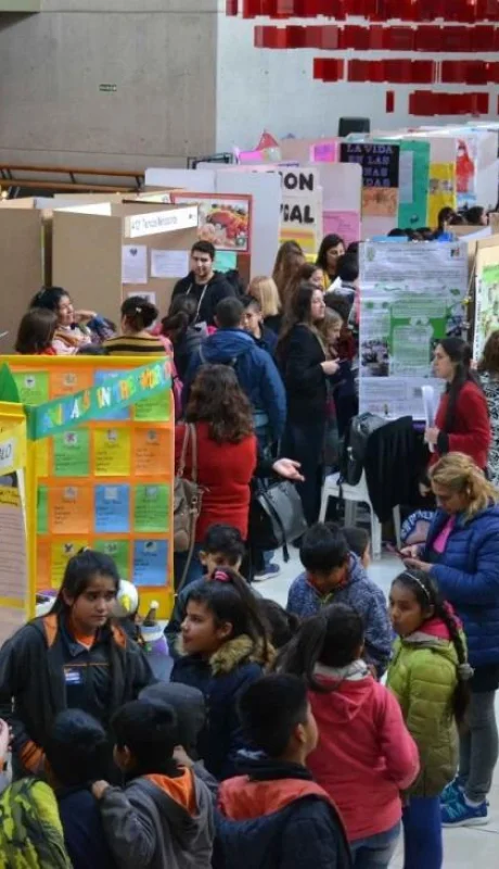 Feria-de-Ciencias,-Artes,-Tecnología-y-Deportes-2019-(1)