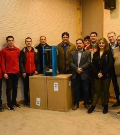 escuelas-tecnicas-de-mendoza-recibieron-impresoras-3d