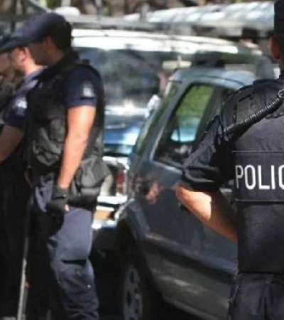 policia-millonario-robo-a-una-mujer-en-san-martin-joyas-pesos