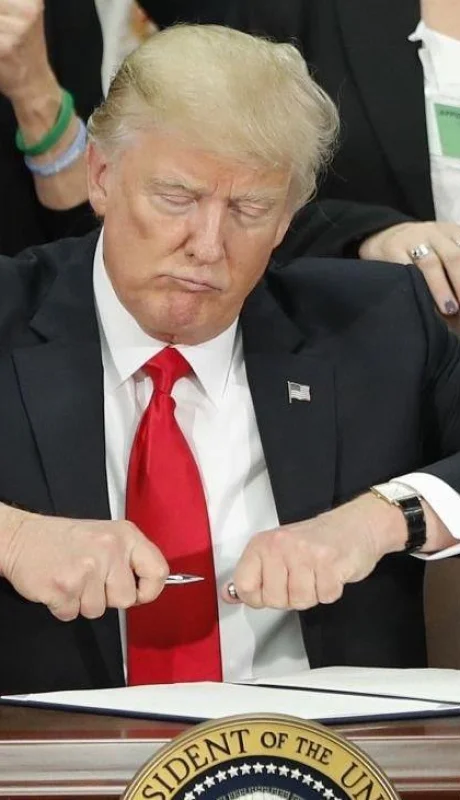 AP_DCPM111_APTOPIX_TRUMP_IM