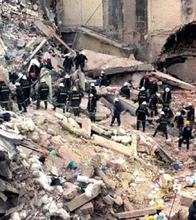 decretos-boletin-oficial-mauricio-macri-atentado-terrorista-amia-25-años