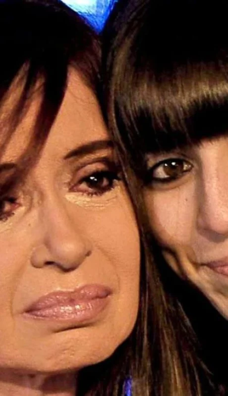 cristina-y-florencia-kirchner-video-twitter-649440