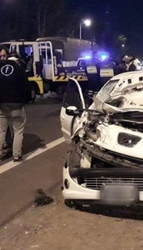 accidente-de-transito-vial-acceso-sur-choco-conductor-ebrio-control-poplicial-la-barraca-guaymallen-mendoza