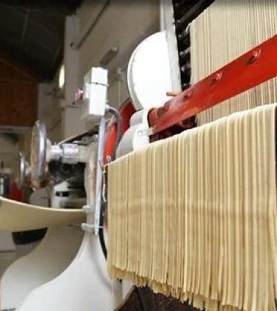 pastas-accidente-empleada-mendoza-brazo-herida