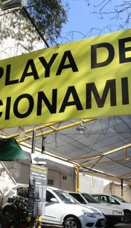responsabilidad-playa-s-de-estacionamiento-mendoza-seguridad-vehiculos-resolucion-usuarios