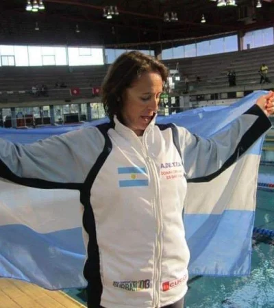 644189_10201628844668453_1468838039_n