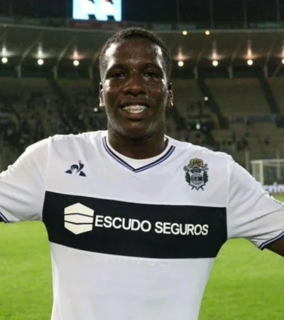 hurtado-boca-pase-compra-gimansia