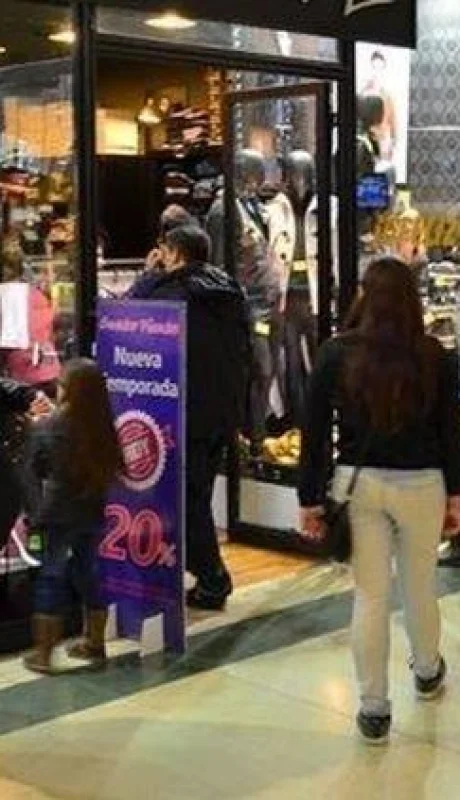 comercio-mendoza-lunes-8