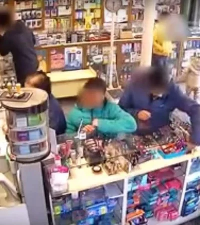 video-robo-farmarcia-maipú-niño-ladrones