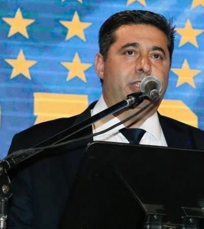 daniel-angelici-en-boca-dando-un-discurso