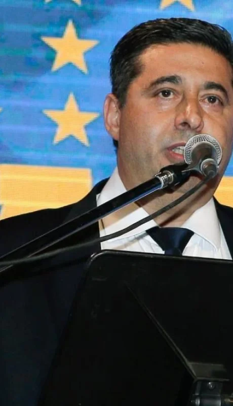 daniel-angelici-en-boca-dando-un-discurso