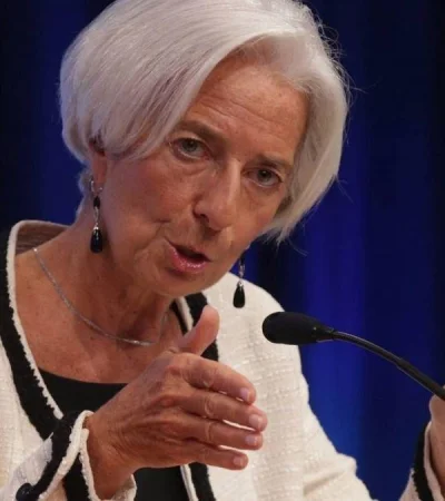christine-lagarde-FMI-renuncio-temporalmente