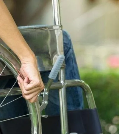 Persona-con-discapacidad