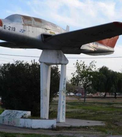 avion-de-la-rotonda-mendoza
