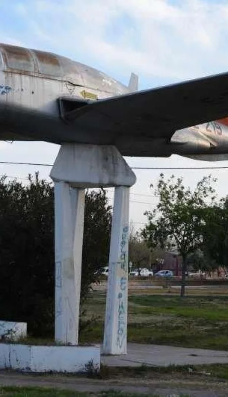 avion-de-la-rotonda-mendoza