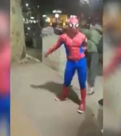 Sìderman-agredido