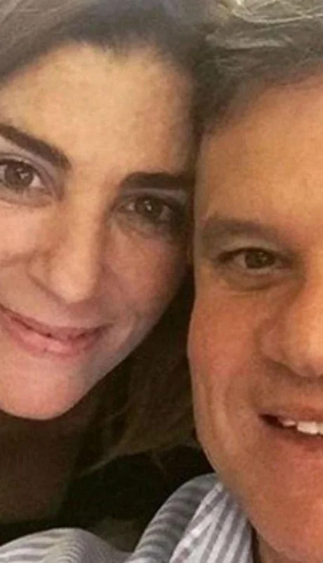 esposo-débora-pérez-volpin-enrique-sacco