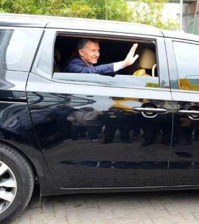 van-presidencial-mercedez-benz-macri-multas-de-transito-miles-pesos-ciudad-y-capital-de-buenos-aires-frente-de-todos-alberto-fernandez-deudas