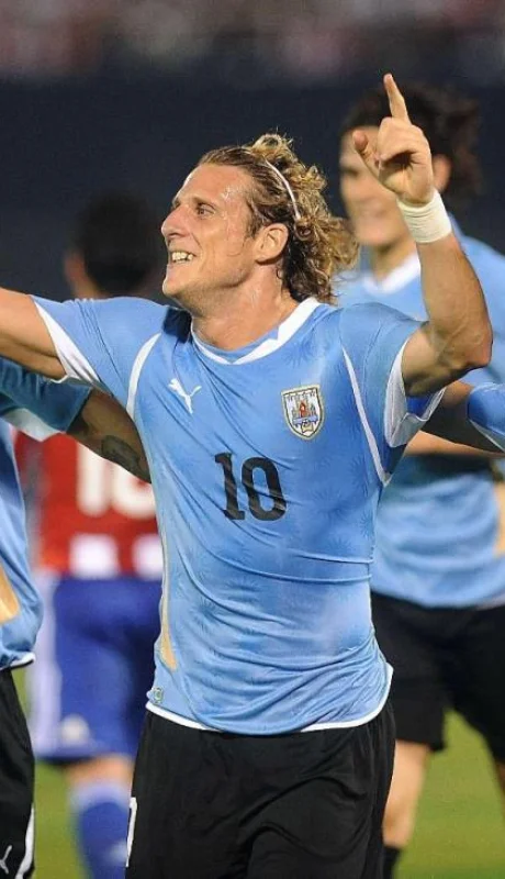 Diego-Forlán-2