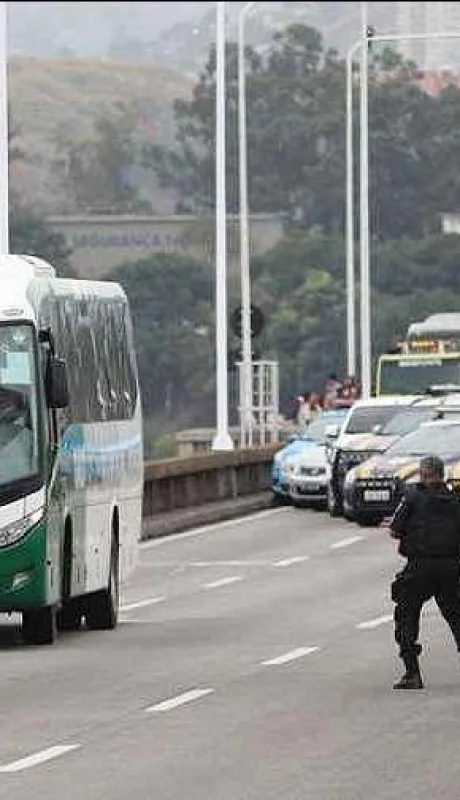 brasil-secuestro-un-hombre-autobus-con-rehenes-y-fue-abatido-por-un-francotirador