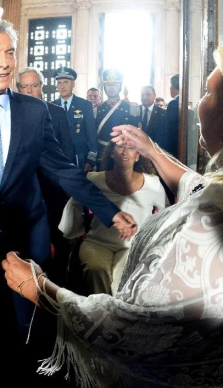 Macri-Carrio