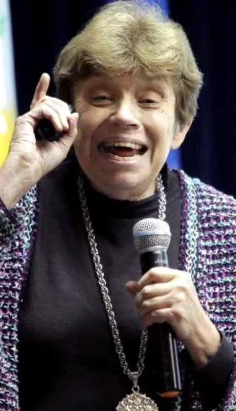 8346aa79-c72a-436d-8f6c-4d0b82b26f90