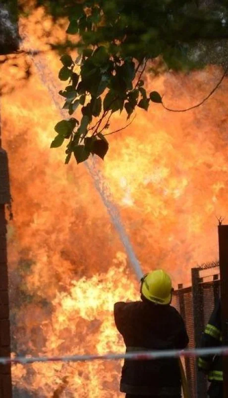 bomberos-fuego-incendio