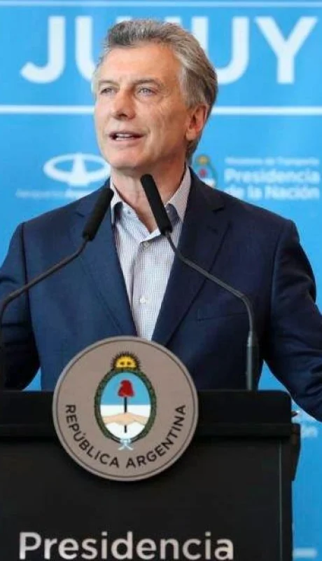Macri-2