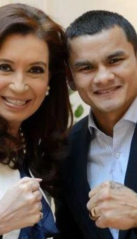 maidana-con-cristina-kirchner--alberto-fernandez-frente-de-todos-secretario-a-de-deportes-2019-