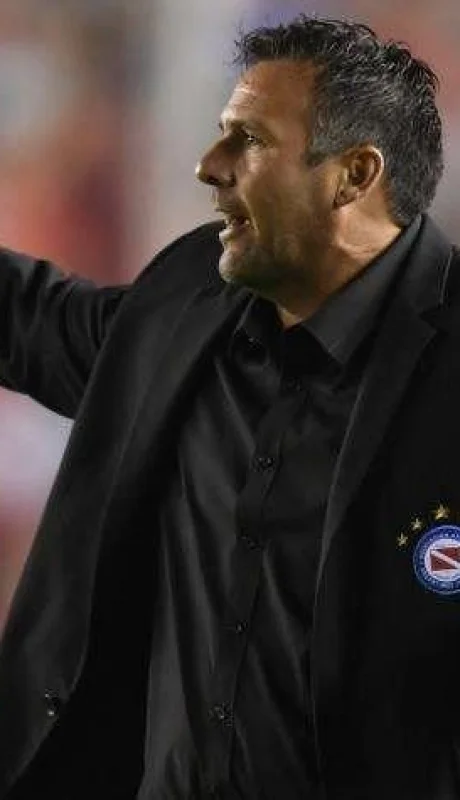 diego-dabove-argentinos-juniors-godoy-cruz