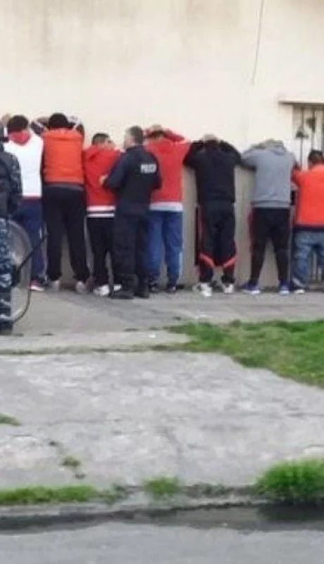 barras-de-river-detenidos-en-lanus-previa-copa-argentina