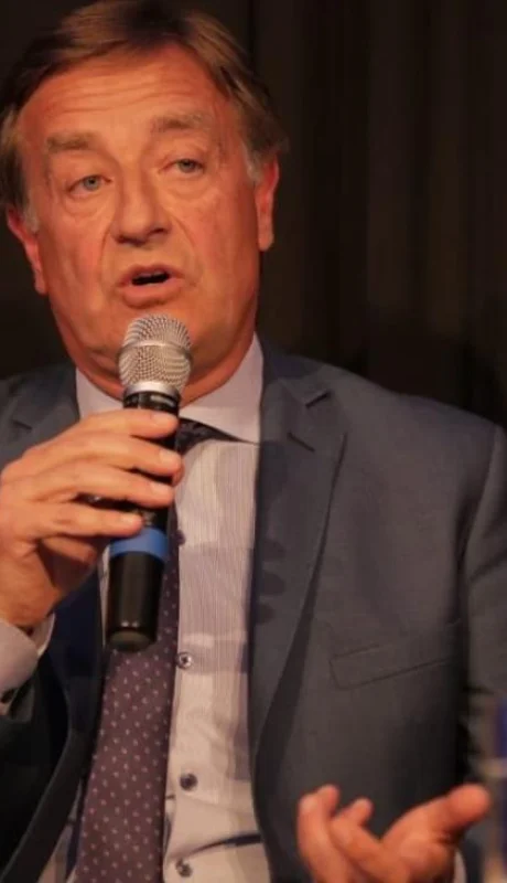 WhatsApp-Image-2019-09-11-at-18.00.13