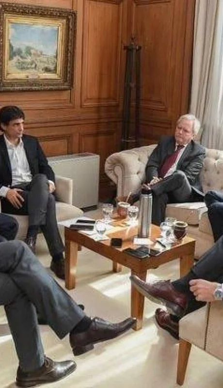 el-gobierno-suspendio-el-envio-al-congreso-de-la-deuda-hernan-lacunza-2019