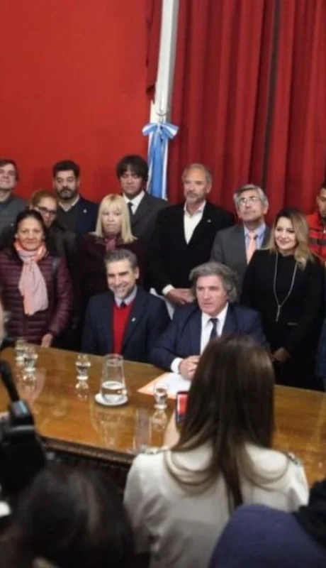 Protectora-Fuerza-Política