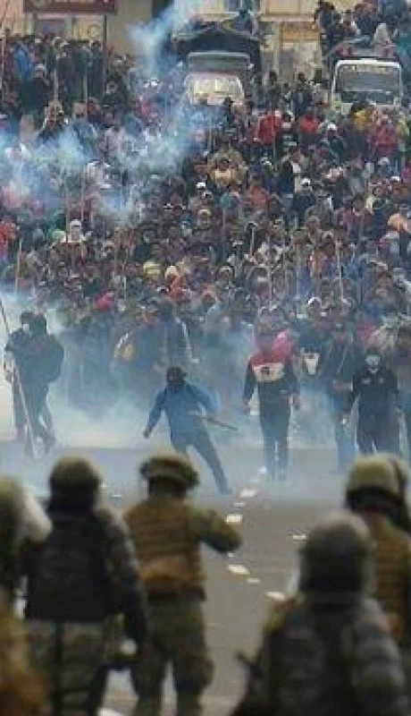 ecuador-toque-de-queda-conflicto-crisis-disturbios-golpe-de-estado-que-es-2019-indigenas-6