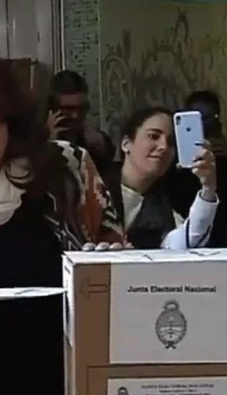 cristina-voto-elección-presidente