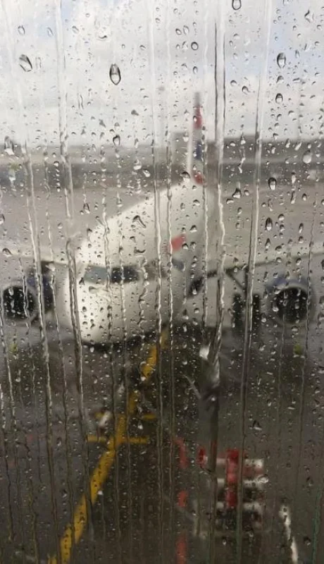 vuelos-demorados-cancelados-ezeiza-aeroparque-mal-clima-lluvias-tormentas-electricas