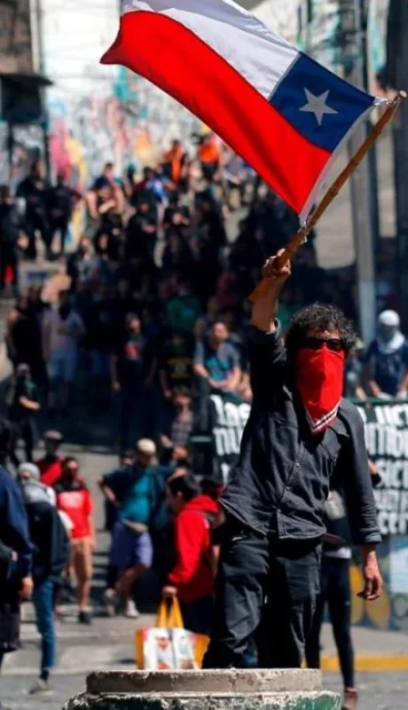 191021215227-pba-asi-fueron-las-protestas-en-chile-full-169