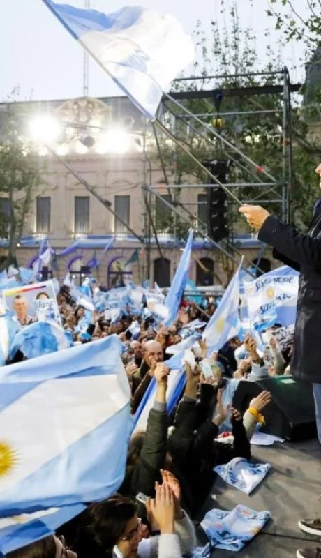 macri-caravana-si-se-puede-pergamino-marcha