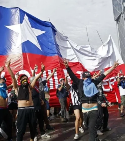 chile-manifestaciones-levantan-toque-de-queda