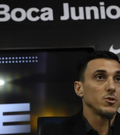 Nicolás-Burdisso-Boca-Juniors-Gustavo-Alfaro