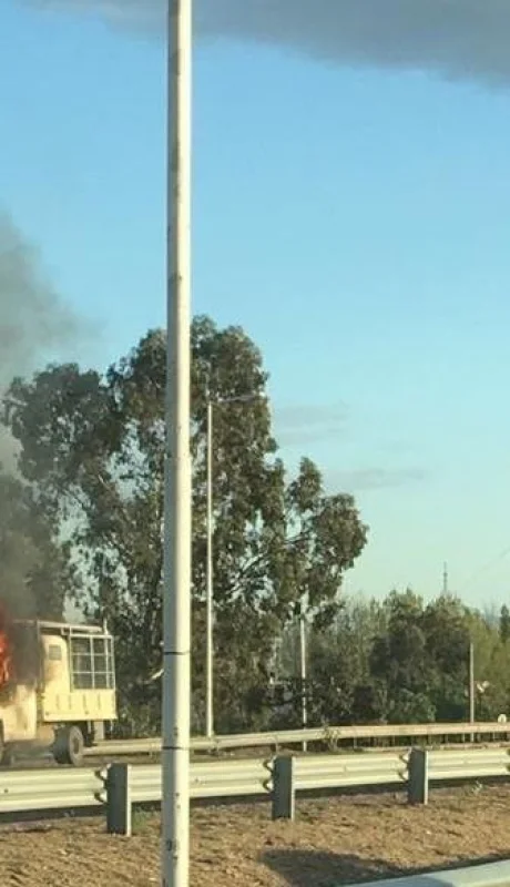 camión-acceso-sur-edemsa-mendoza-2