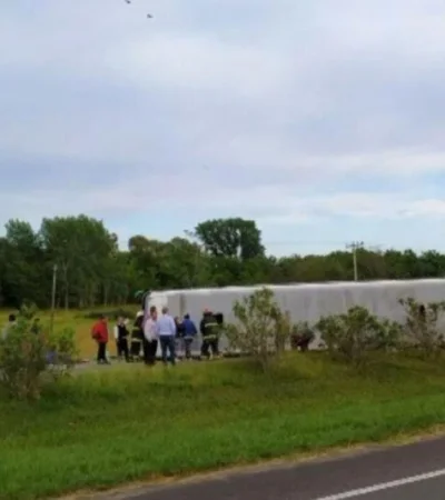 micro-vuelco-accidente-nenas-muertas-2