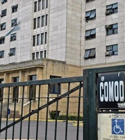 1DvlCZa2V4AEVo7x-1000x580