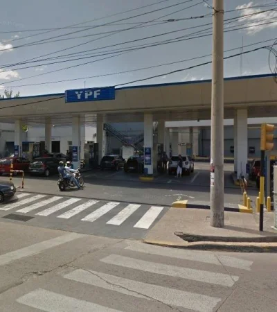 estación-de-servicio-robo-mendoza-costanera-y-Morón