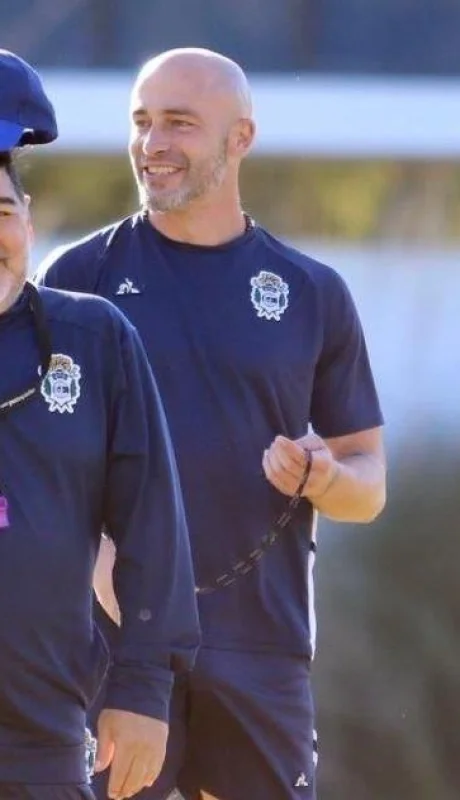 Diego-Maradona-Gimnasia-y-Esgrima