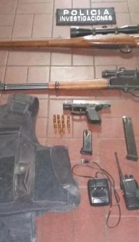 policiales-allanamientos-triple-frontera-mendoza-armas-4