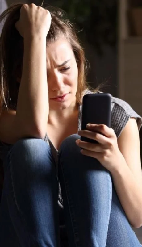 depresion-y-ansiedad-en-los-adolescente-s-psicologia-online-eduardo-montoro-generacion-zeta-sintomas-redes-sociales